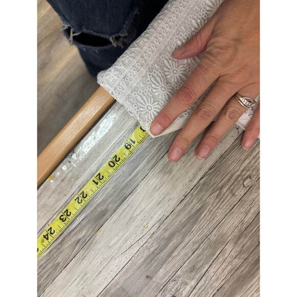 Lapis White Lace Sleeveless Tank Top - Size Small Lace Overlay Shirt - Picture 9 of 11